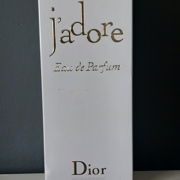 Dior Women Perfume - Picture 6 of 6
